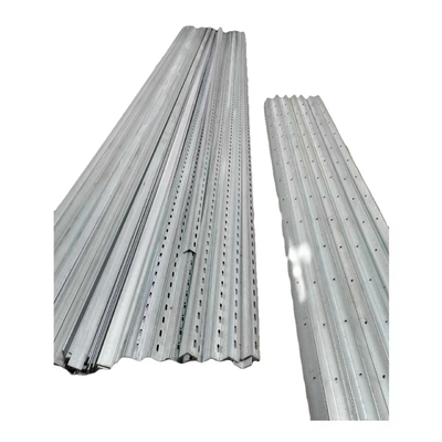 Σειρά Q195-Q420 25*25*4mm-200*200*10mm Χάλυβα ισομερούς γωνίας θερμής βύθισης με τρύπα