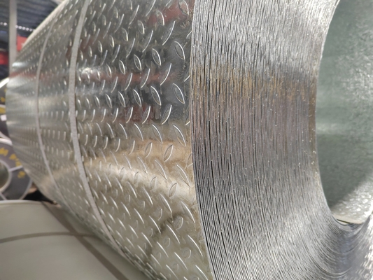 Χωρίς κράμα Q235 MS Diamond Steel Coil με πιστοποίηση JIS και κοπή