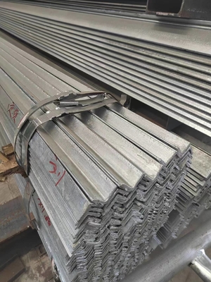 Εφοδιασμός ίσος ASTM EN S235JR S275JR S355JR A572 Γωνία χάλυβα άνθρακα για δομή χάλυβα