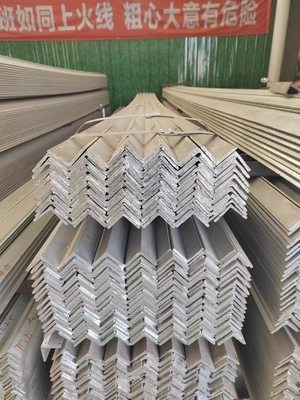 Σειρά Q195-Q420 Ζεστό ελατημένο χάλυβα 120*120*3mm MS Angel με εφαρμογές προφίλ L