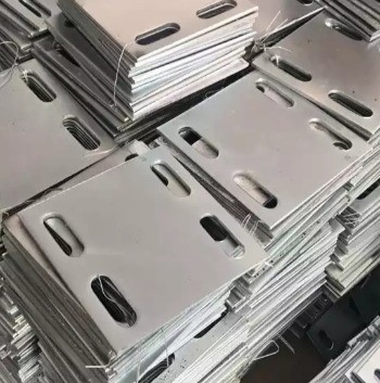 Σύγχρονο σχεδιασμό χάλυβα ενσωματωμένη πλάκα για το εξωτερικό σύστημα τοίχου κτιρίου γραφείων
