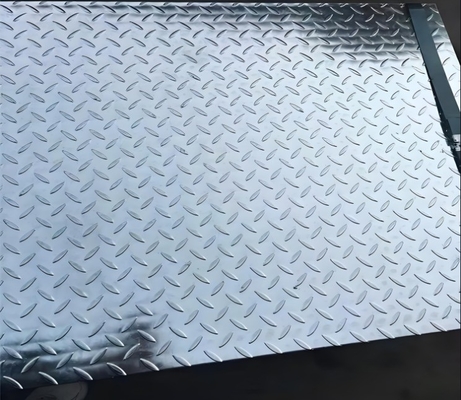 Άμεση 1.5*1250mm Ζυγισμένη θερμά κυλίστη μοτίβα Στυλοκύλινδρο χάλυβα / φύλλο για το πάτωμα βαθμίδα SGH340